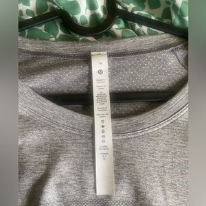 Lululemon swiftly tech long sleeve size 14